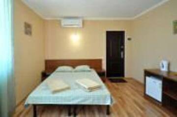 Фото номера Двухместный номер с 2 отдельными кроватями Гостиница Mini Hotel Rotonda г. Симеиз 4