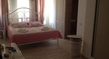 Фото номера Шале (для 2 взрослых) Гостиница Guest House Moskva г. Симеиз 3