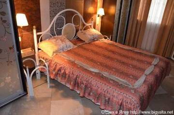 Фото номера Двухместный номер с 1 кроватью Гостиница Guest House Moskva г. Симеиз 3