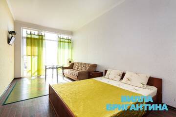 Фото номера Стандарт Гостевой дом Brigantine Inn г. Симеиз 5